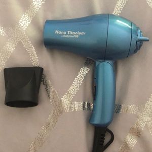 mini blow dryer (lightly used)